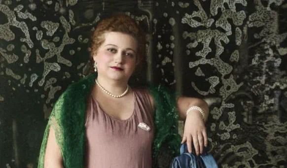 Laurinda Santos Lobo - A Marechala da Elegância